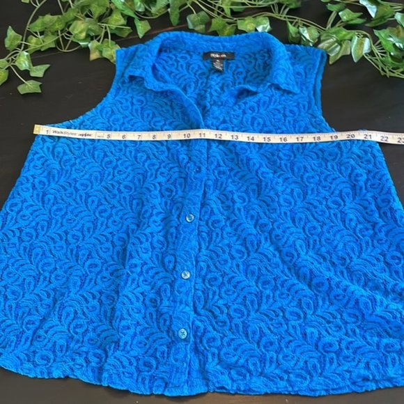 Blue Lace Sleeveless Button Front Sleeveless Blouse Top - Picture 5 of 6